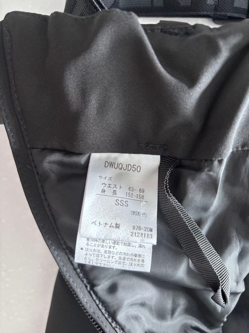 DESCENTEスキーウェア下のみ サイドフルオープン SSS - スキー販売 中