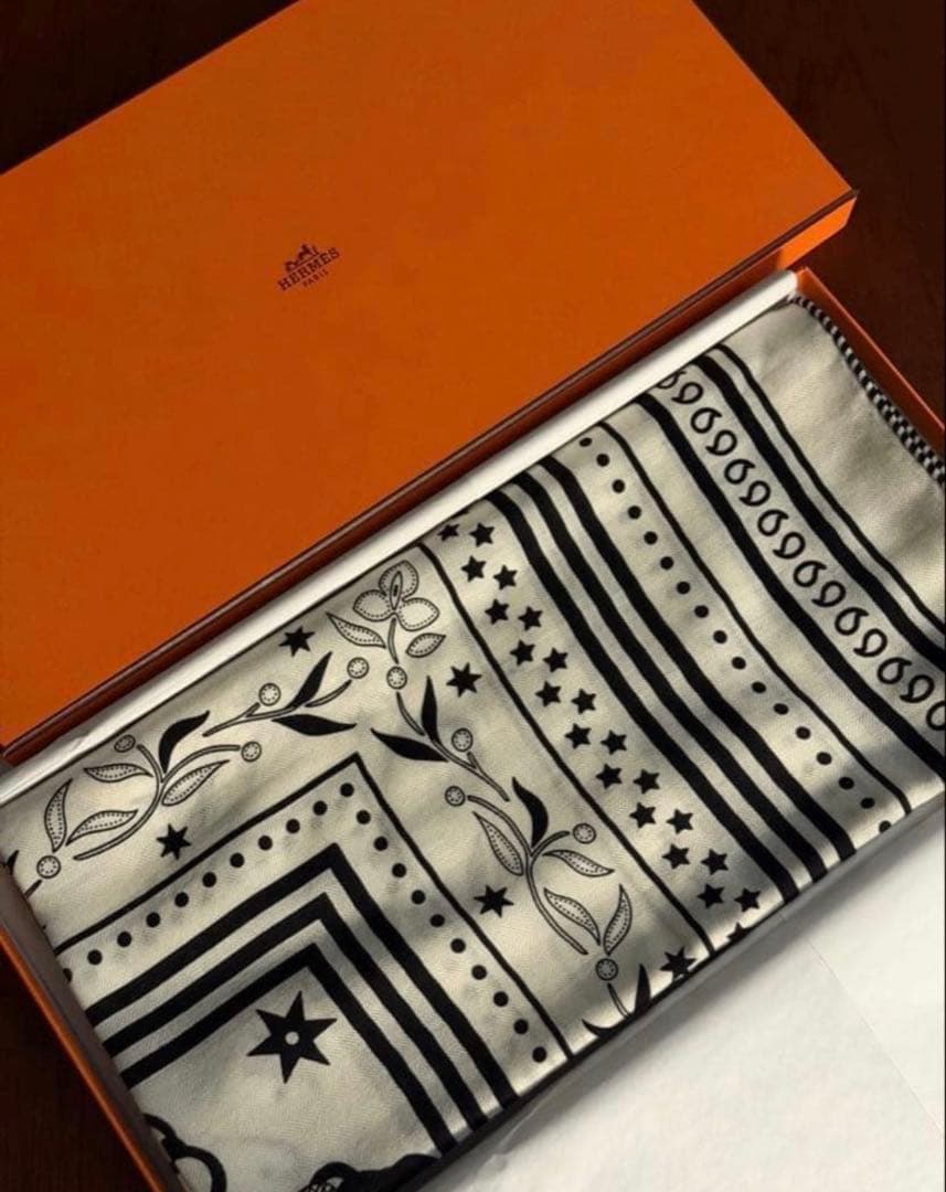 訳あり❗️エルメス　カシシル　アマゾンの祭典　140センチ　新品未使用