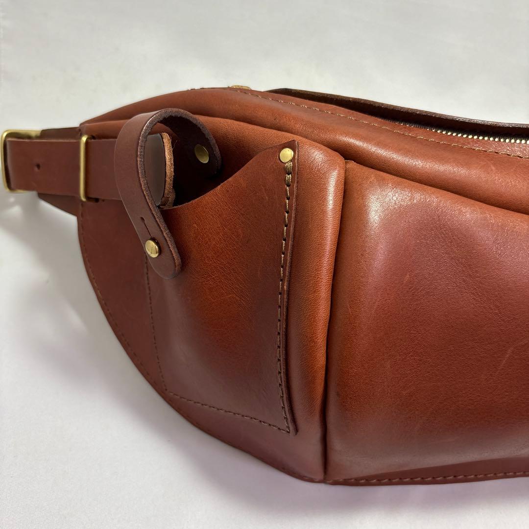 Herz（ヘルツ）レザーボディバッグF-1 Herz ヘルツ ボディーバック 本