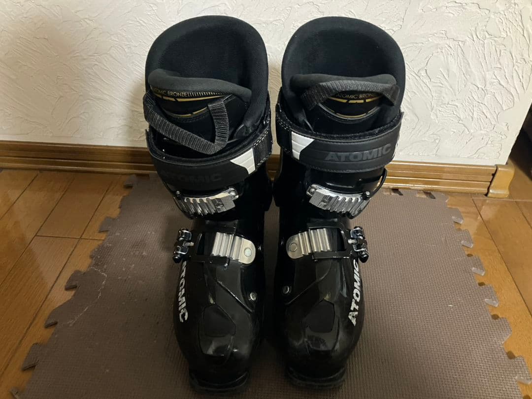 ATOMIC　アトミック スキーブーツ 27〜27.5cm 足幅広め 保温性高