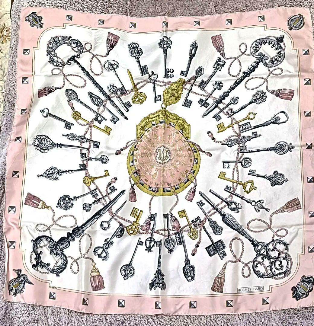 HERMÈS カレ90 LES CLES 鍵モチーフ シルクスカーフ【⠀美品】
