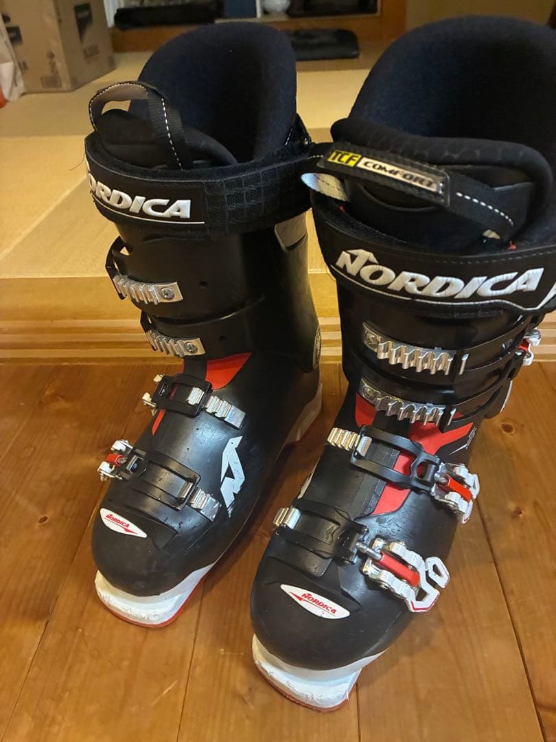 Nordica 男性用スキー ブーツ