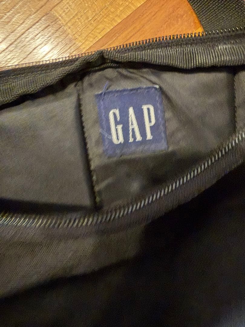 名作　old gap スリングショルダーバック　ブラック　y2k