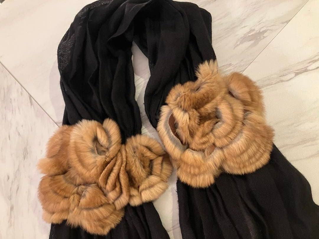 フェンディ ストール　オリラグファー　フラワー　FENDI セレリア　マフラー