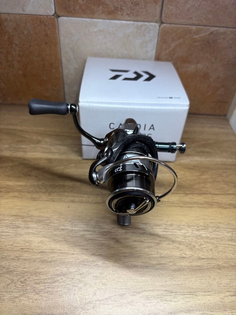 DAIWA CALDIA LT 2000S スピニングリール