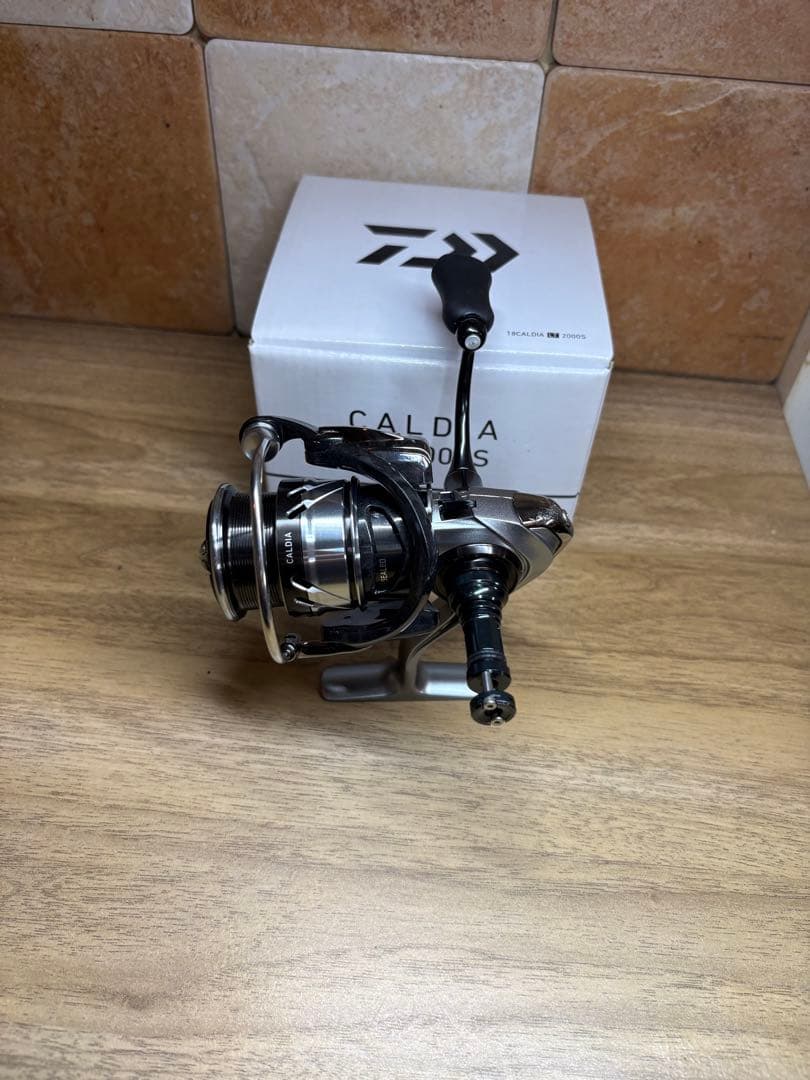 DAIWA CALDIA LT 2000S スピニングリール