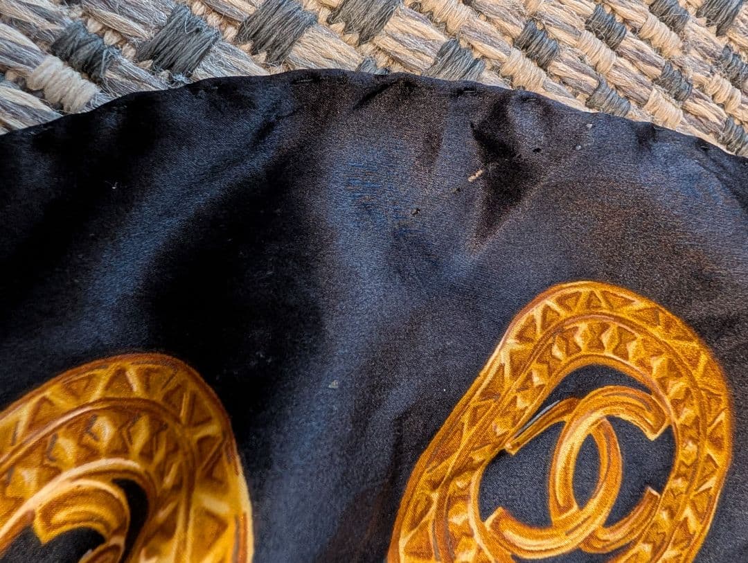 ◆訳あり◆CHANEL デザイン スカーフ大判シルク正方形レア年代物