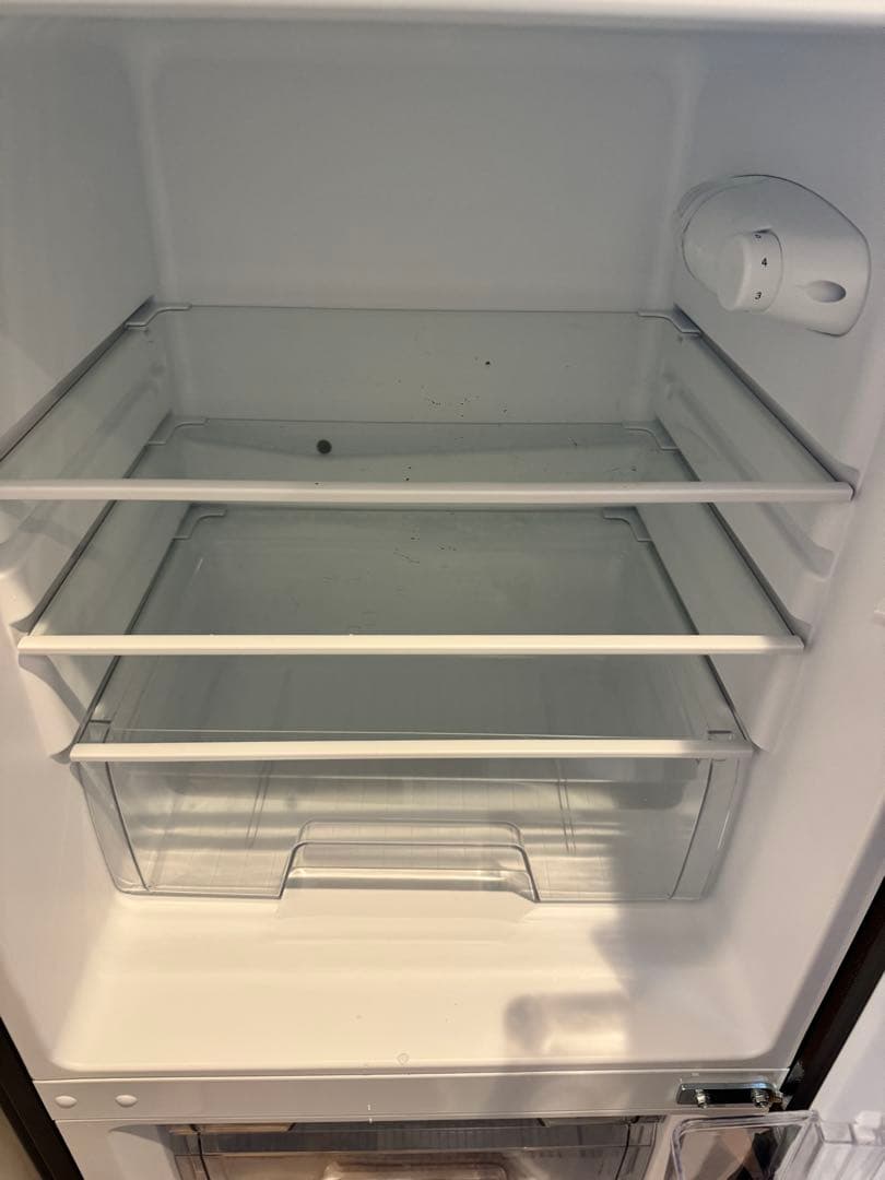 アイリスオーヤマ　142L冷蔵　ブラック　幅50cm