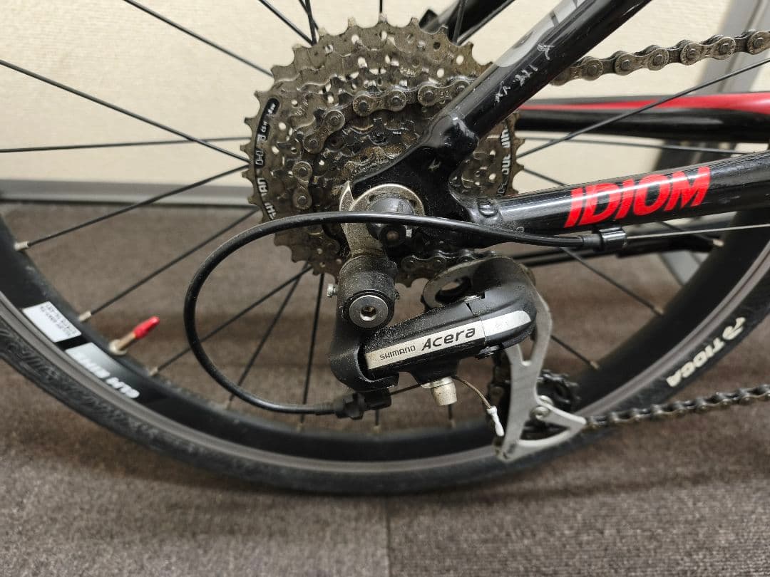 GIANT IDIOM Mサイズ 20インチ ブラック/レッド