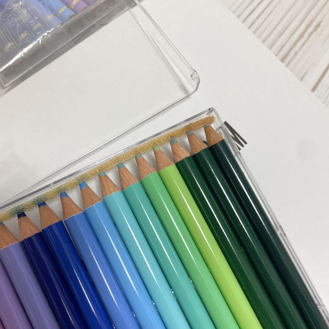 フェリシモ 初代 カラーミュージアム「のっぽ」 三菱色鉛筆25色×500色