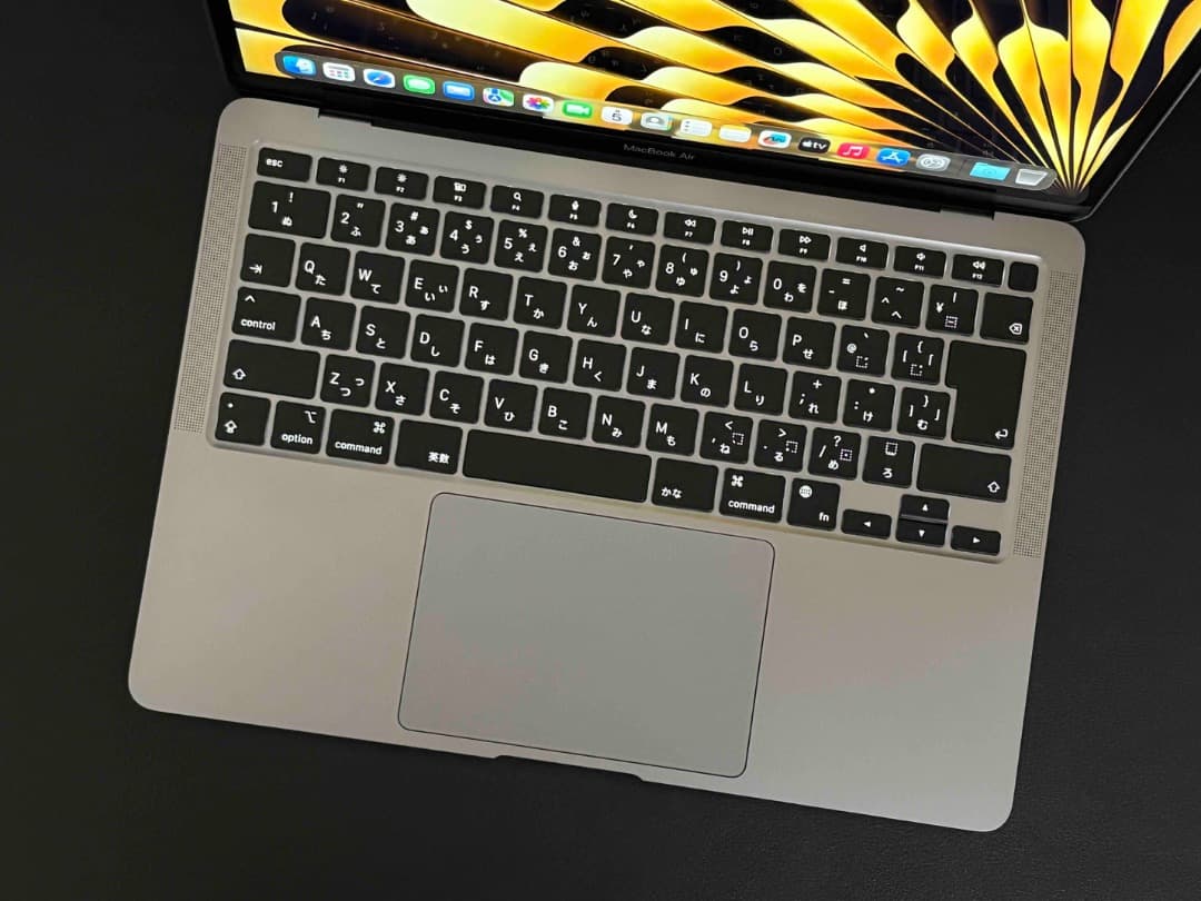 【美品】MacBook Air（M1,2020）13.3㌅ 512GB CTO
