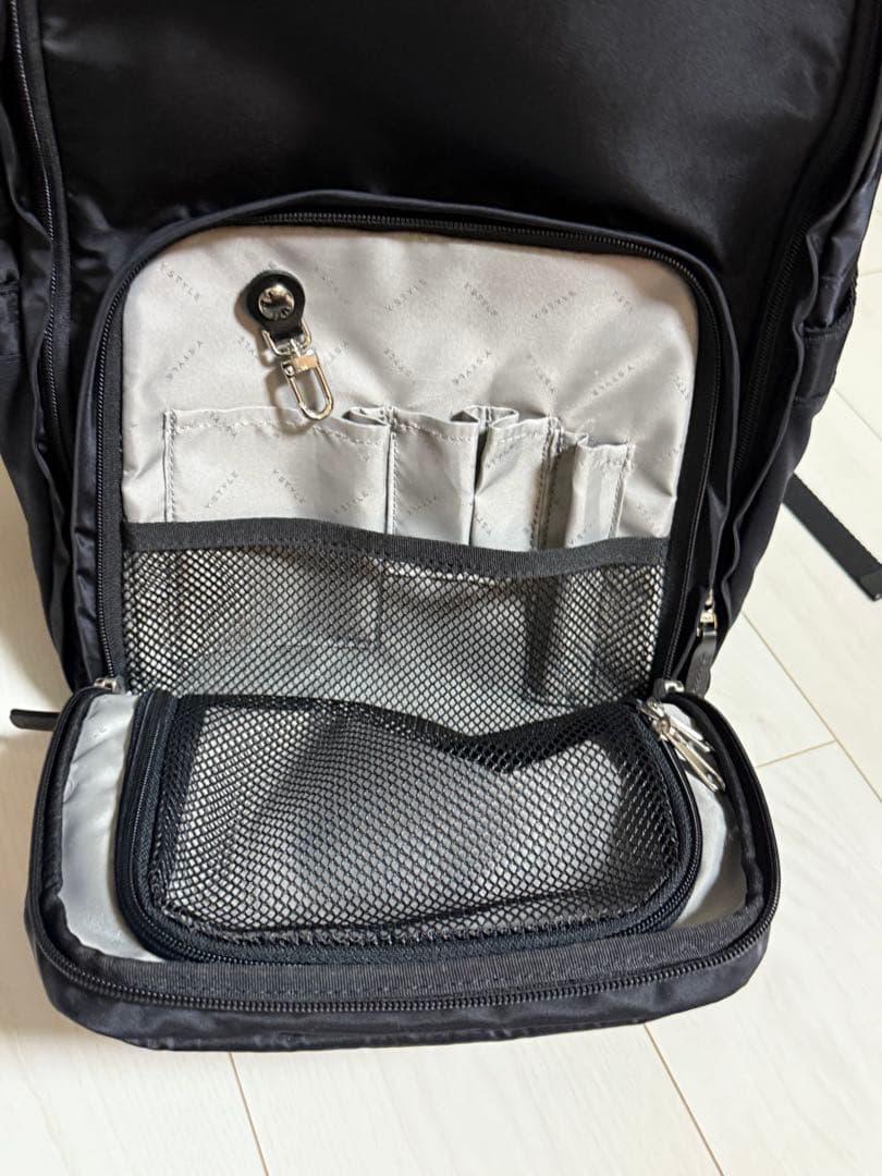 人気☆YSTYLE☆魔法の収納☆バックパック☆リュック☆定価49,500円☆美品