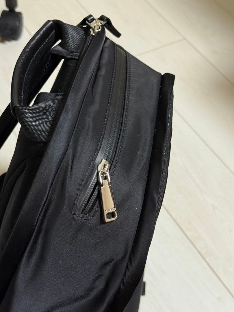 人気☆YSTYLE☆魔法の収納☆バックパック☆リュック☆定価49,500円☆美品