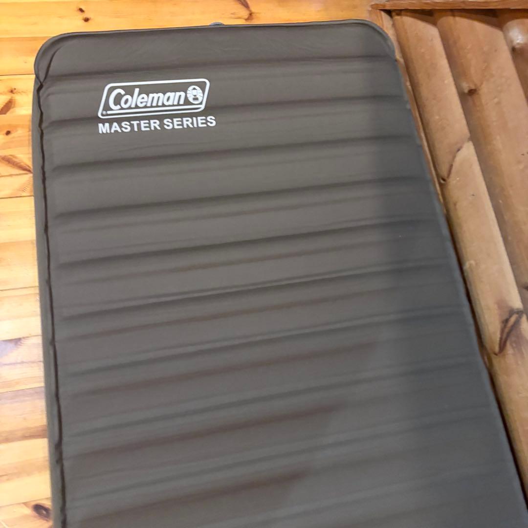 【美品】Coleman MASTER SERIES インフレーターマット