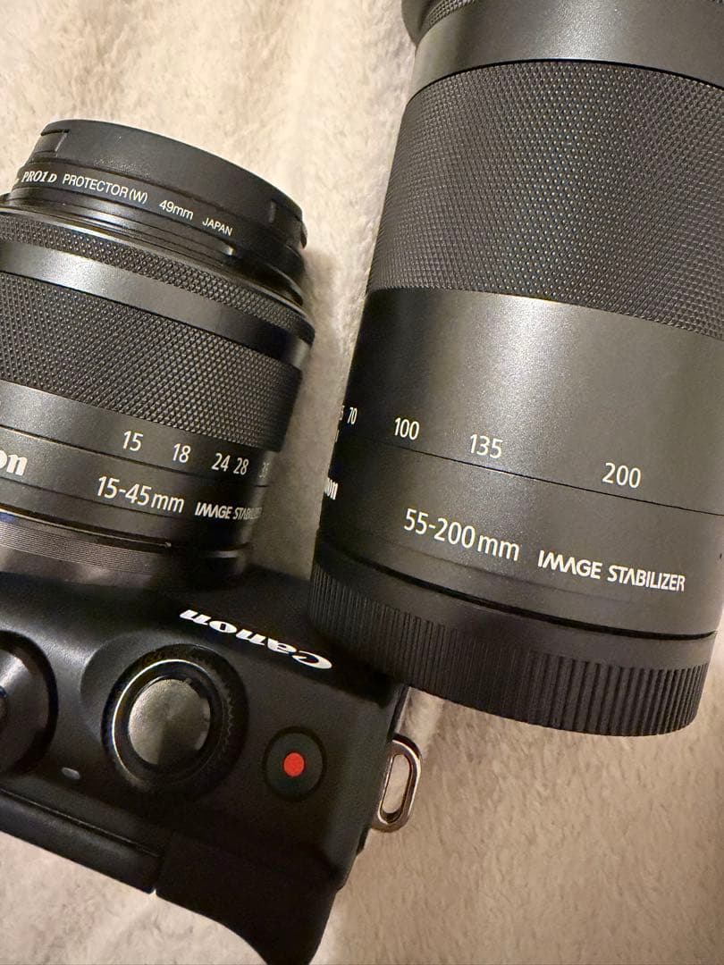 Canon ミラーレス一眼カメラ 2本レンズ付き