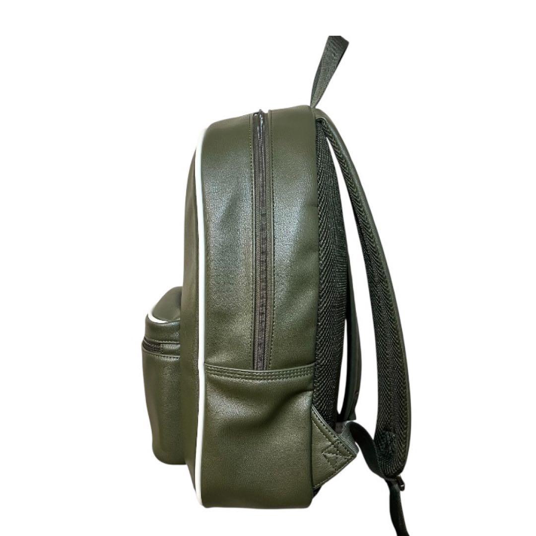 【未使用品】DIESEL オリーブグリーン バックパック　リュック　ユニセックス