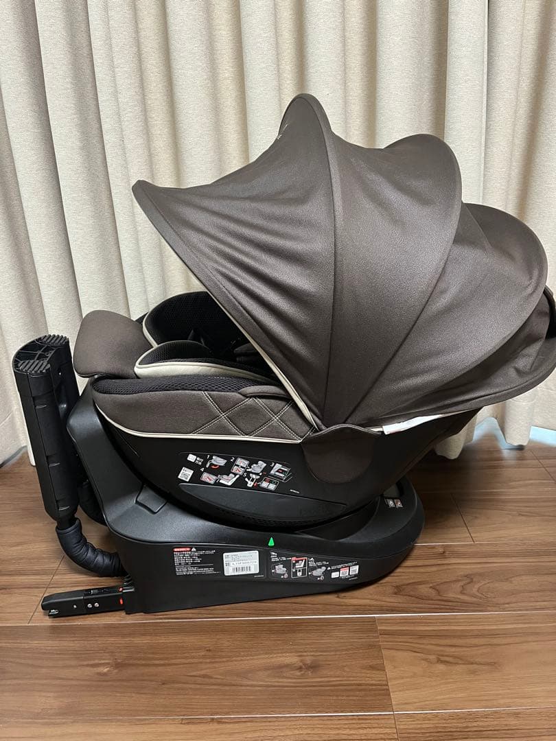 エールべべ　クルット4i グランス　チャイルドシート