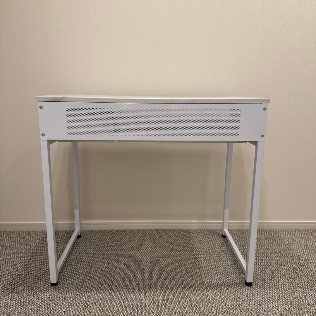 [最終値下げ]コンパクト マーブル/ホワイト 引き出し付き デスク LOWYA