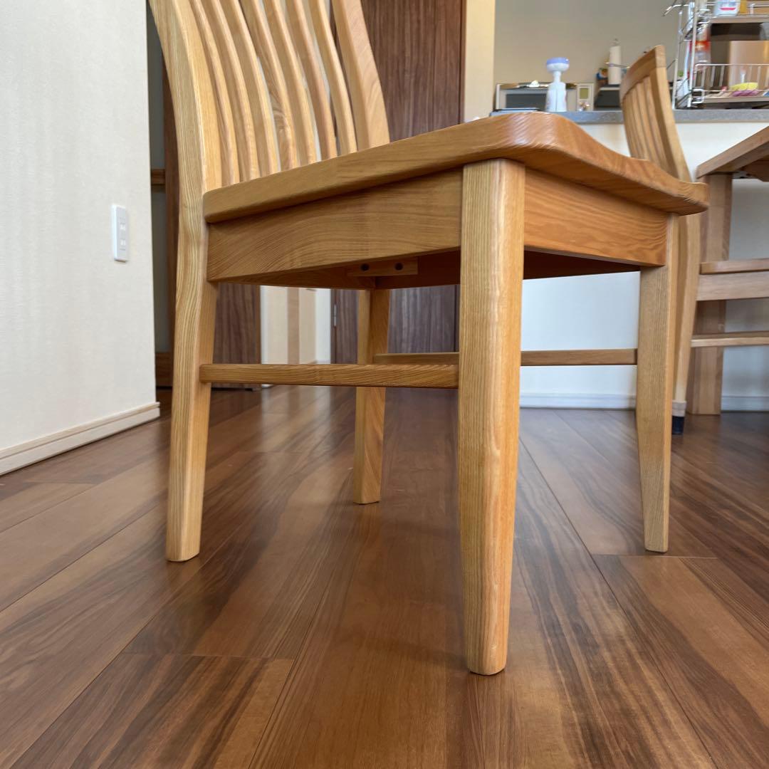 木製ダイニングチェア ①