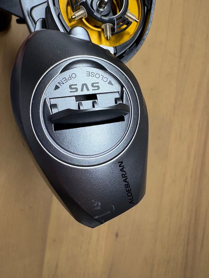 SHIMANO 09アルデバラン Mg7 右巻き - リール通販