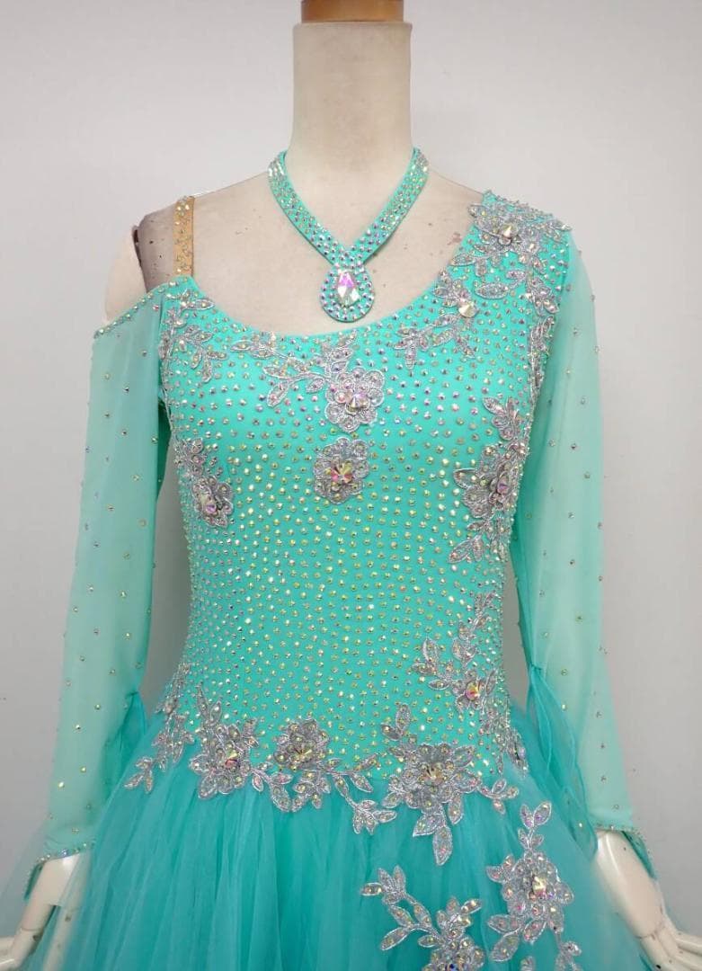 B1573☆新品タグ/定9.8万☆LL☆ミントグリーン/スタンダードドレス