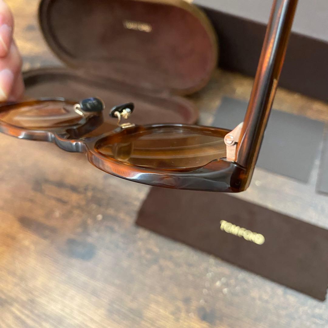 ぬ*〜様 トムフォード　サングラス　ウェリントン　ベッコウ柄　TOM FORD