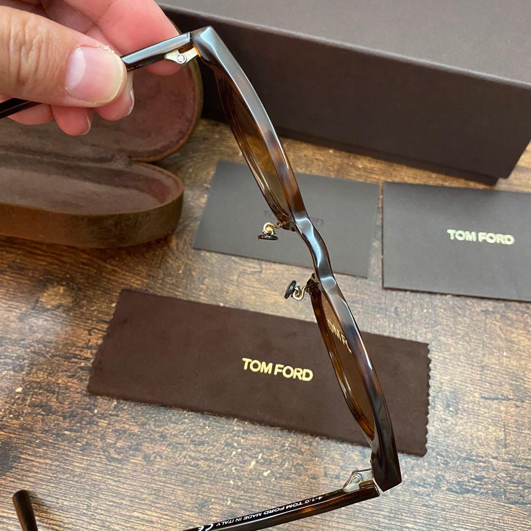 ぬ*〜様 トムフォード　サングラス　ウェリントン　ベッコウ柄　TOM FORD