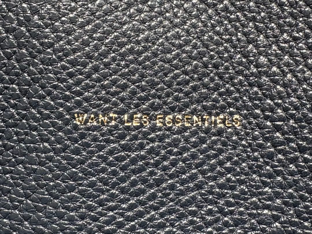 ウォントレスエッセンシャルデラヴィ　レザートート　ショルダーバッグ 2way