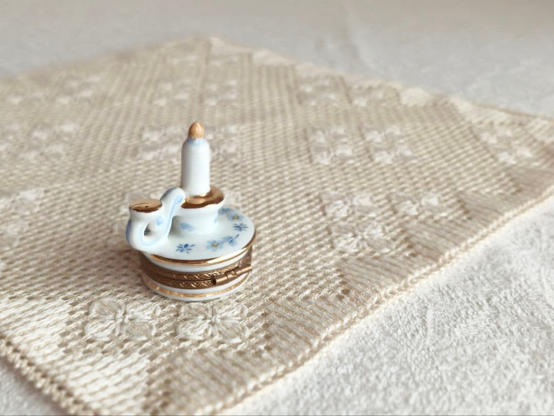 * vintage case ❀ 陶器製 キャンドル型の ジュエリーケース