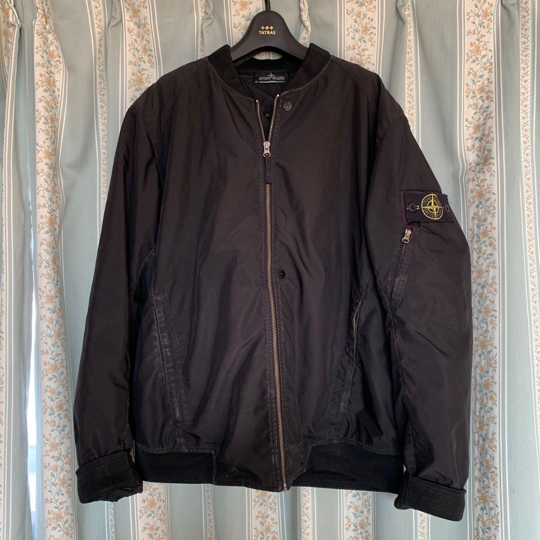 STONE  ブラック MA-1 ジャケット　スタジャン