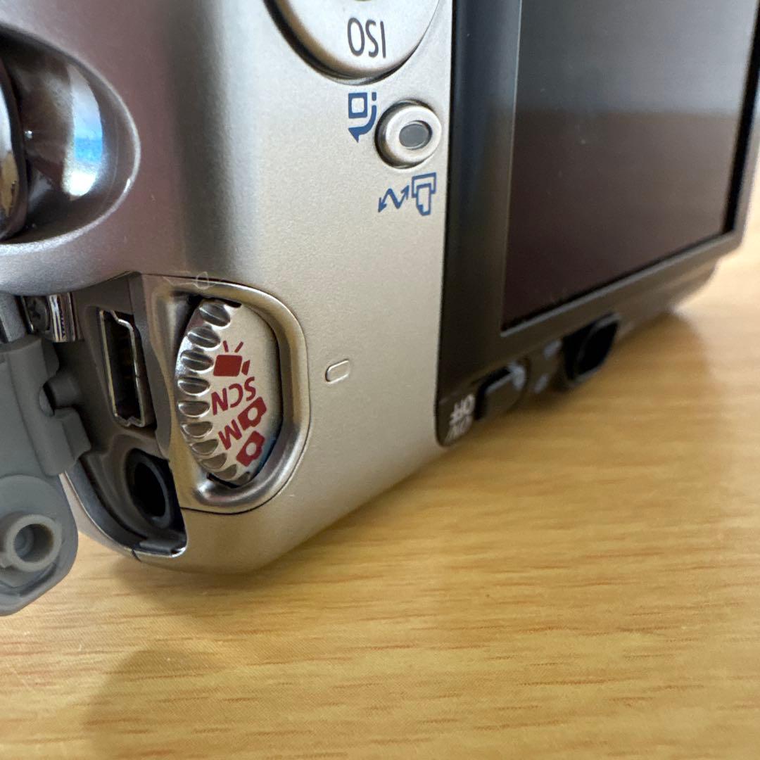 Canon IXY 800IS コンパクトデジタルカメラ ジャンク品