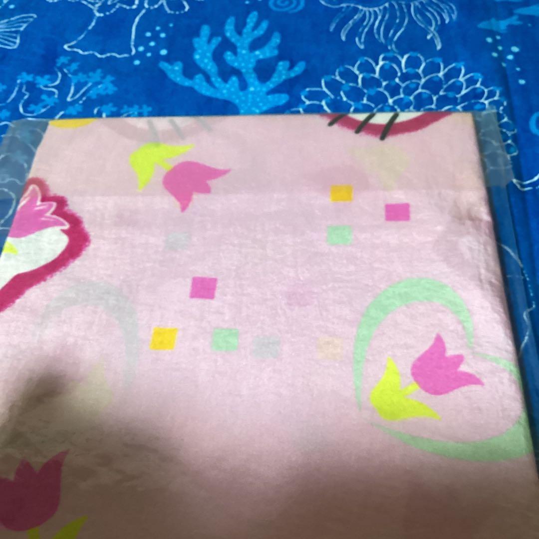 3520ハローキティチューリップ柄美容室カットクロス