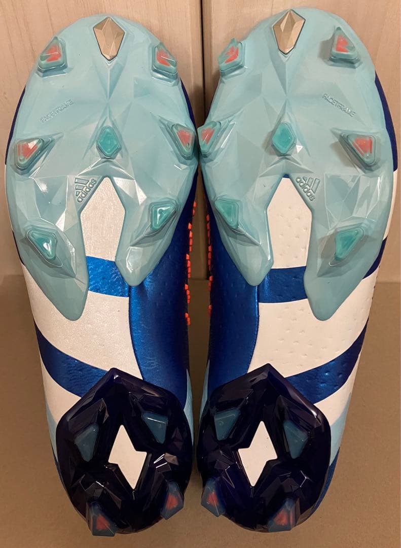 プレデター アキュラシー+ FG 26.5cm GZ2606