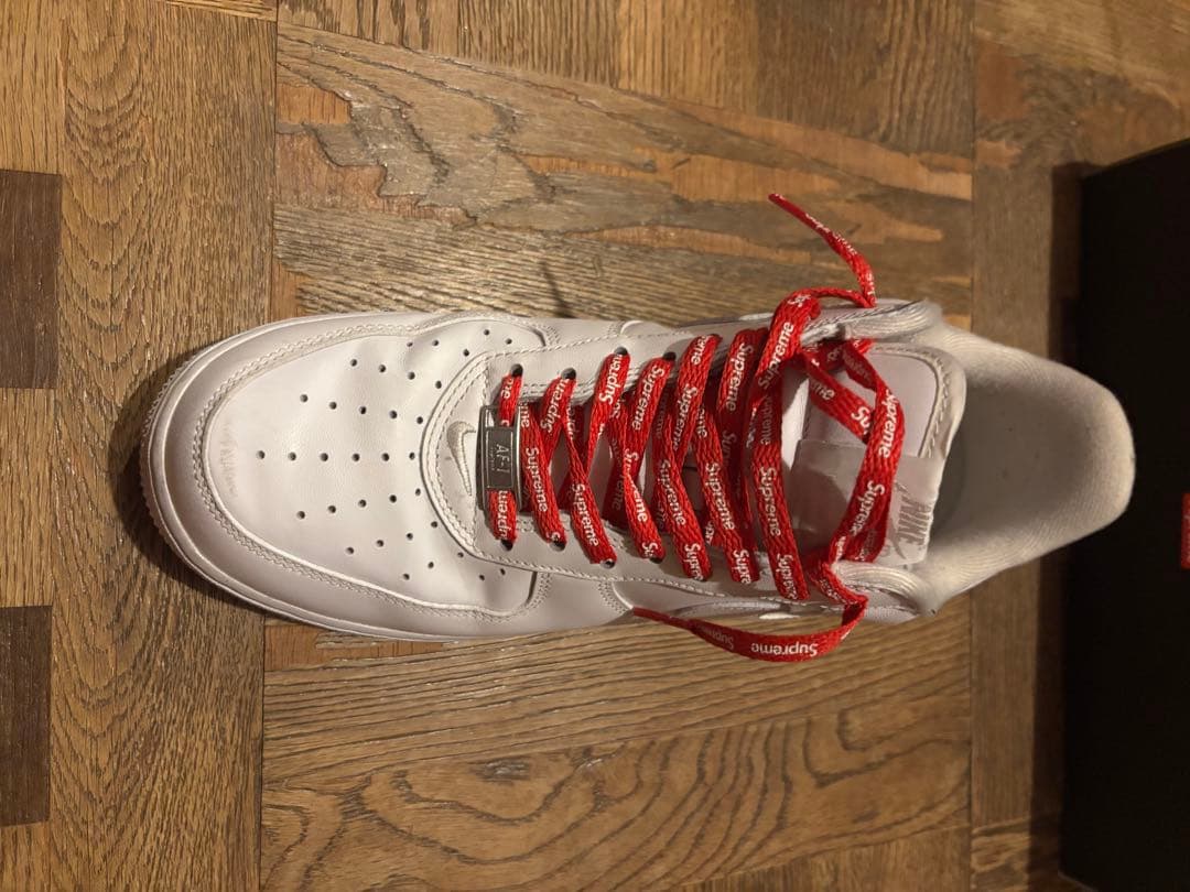 バルマンさん専用Nike Air Force 1 Supreme ホワイト