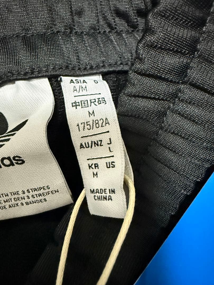 ウォーキング・ランニングウェア adidas all blacks firebird track pant