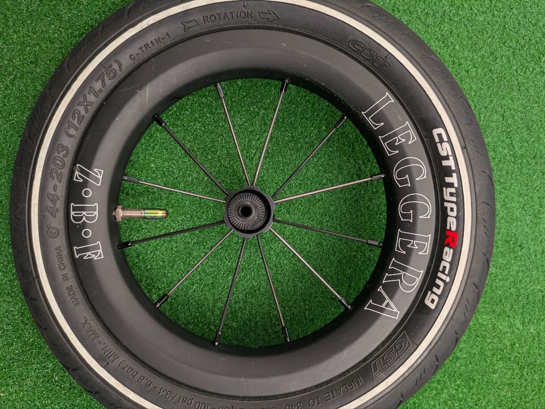 LEGGERA後期型 ゼロバイク　12インチ　ホイール　ストライダー　ランバイク