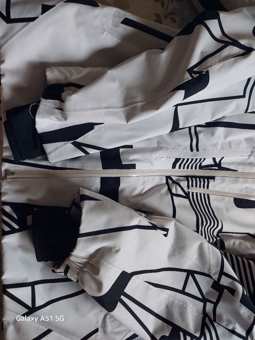 ミズノ デモ/レーシング上位モデル ブレスサーモ スキーウェア XL上下セット