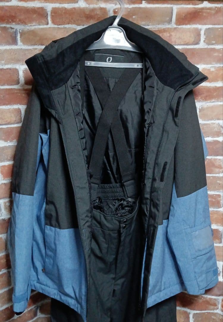 オンヨネ　スキーウエア　Oサイズ