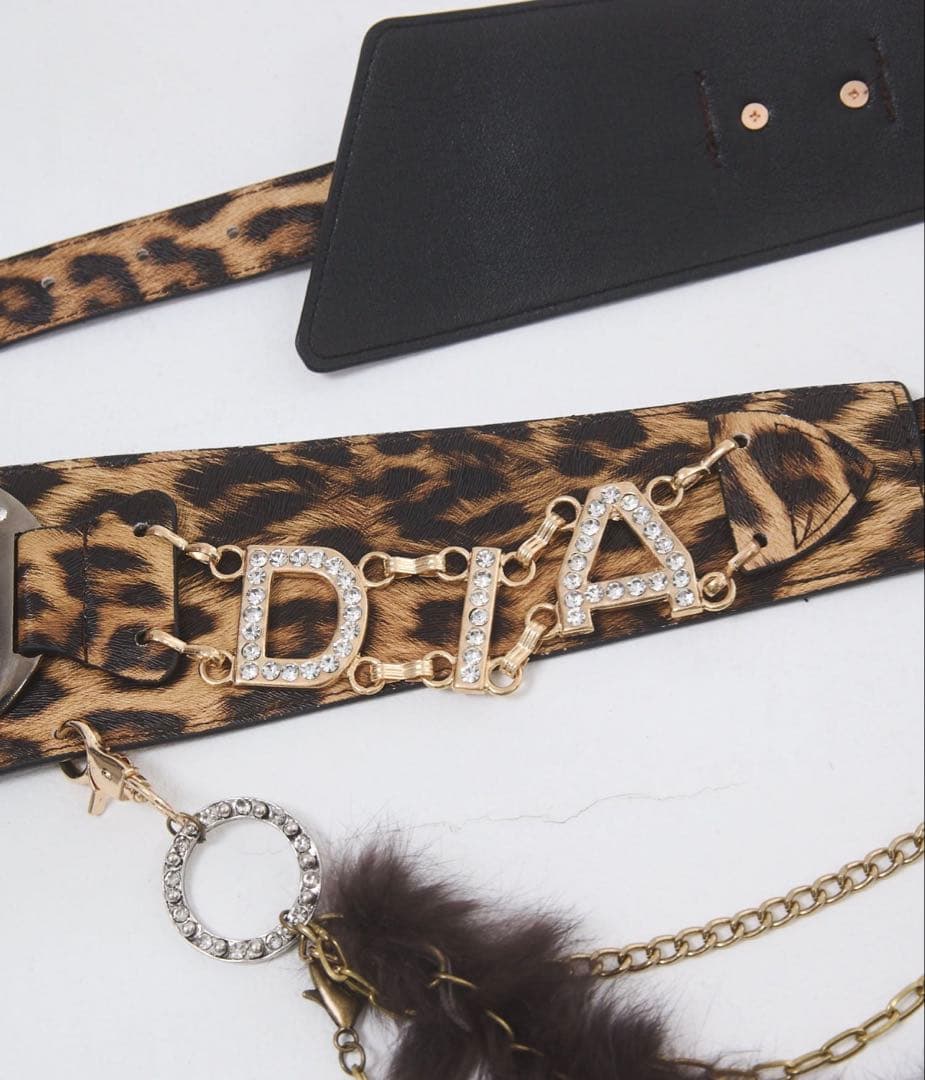 ムーンバックルファーチェーンベルト d.i.a.