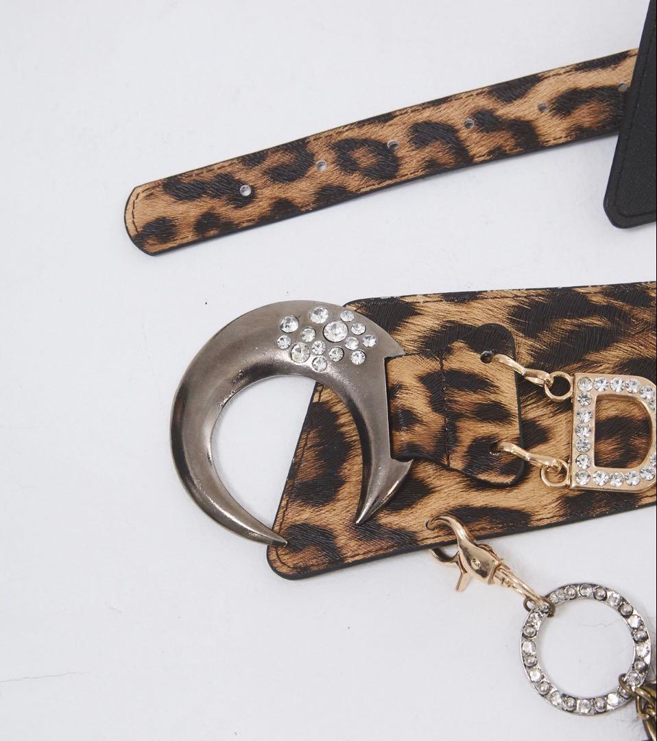 ムーンバックルファーチェーンベルト d.i.a.