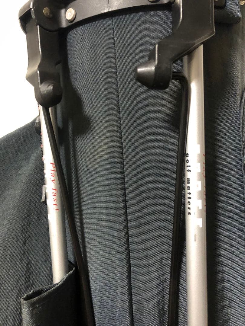 【送料込み】美品　大人気　オノフ　ONOFF キャディバッグ ゴルフバッグ