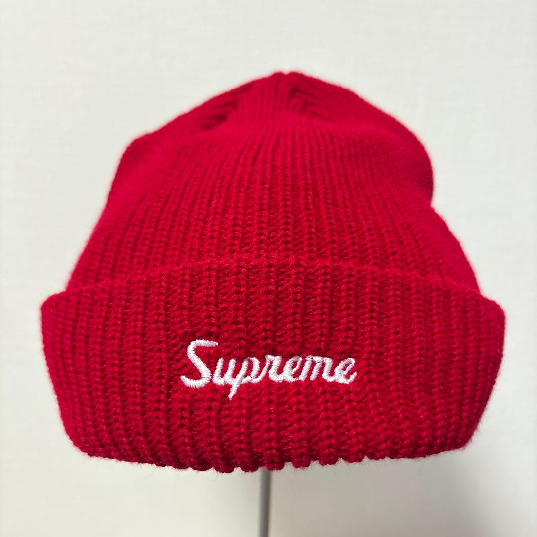 Supreme 赤 ニット帽 新品未使用 - メルカリ