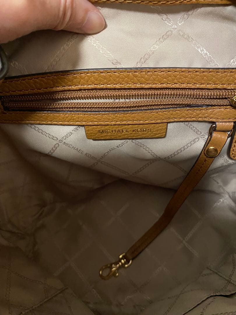 Michael Kors ロゴ入りバックパック