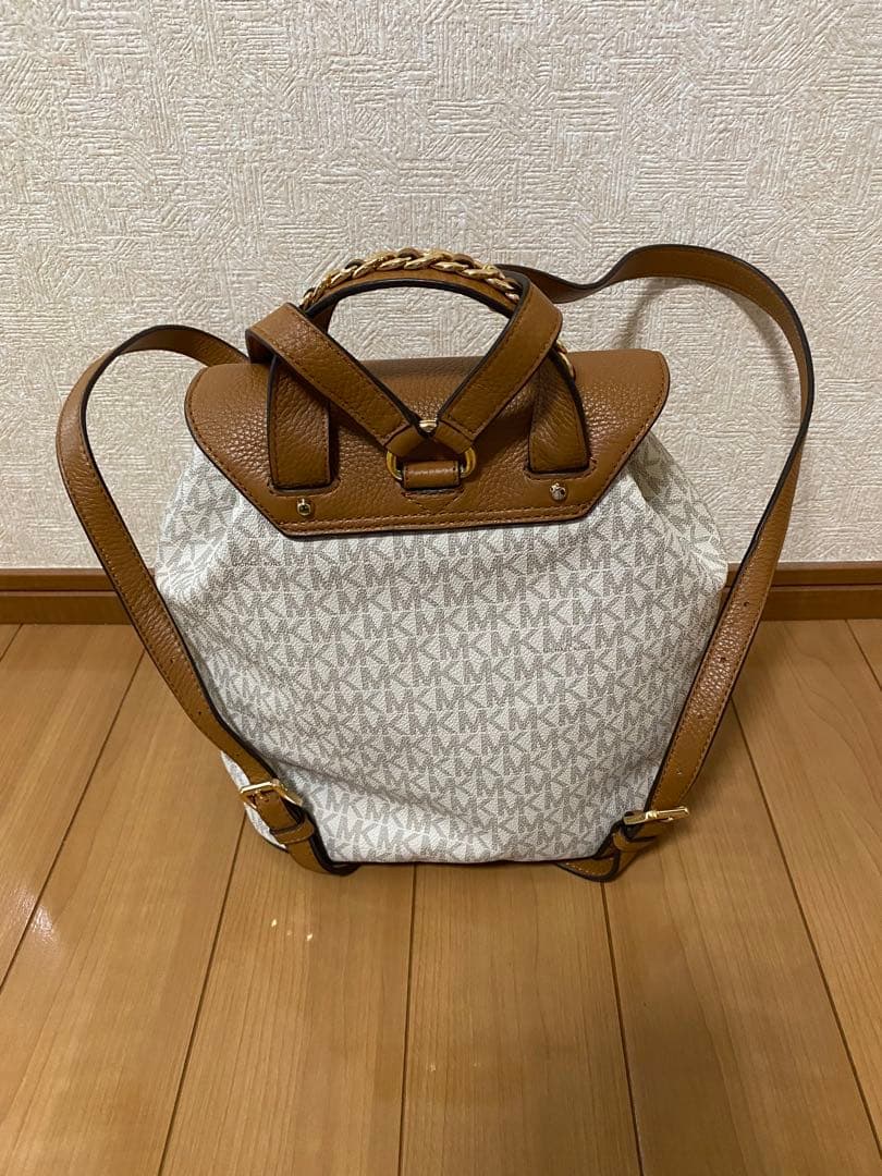 Michael Kors ロゴ入りバックパック