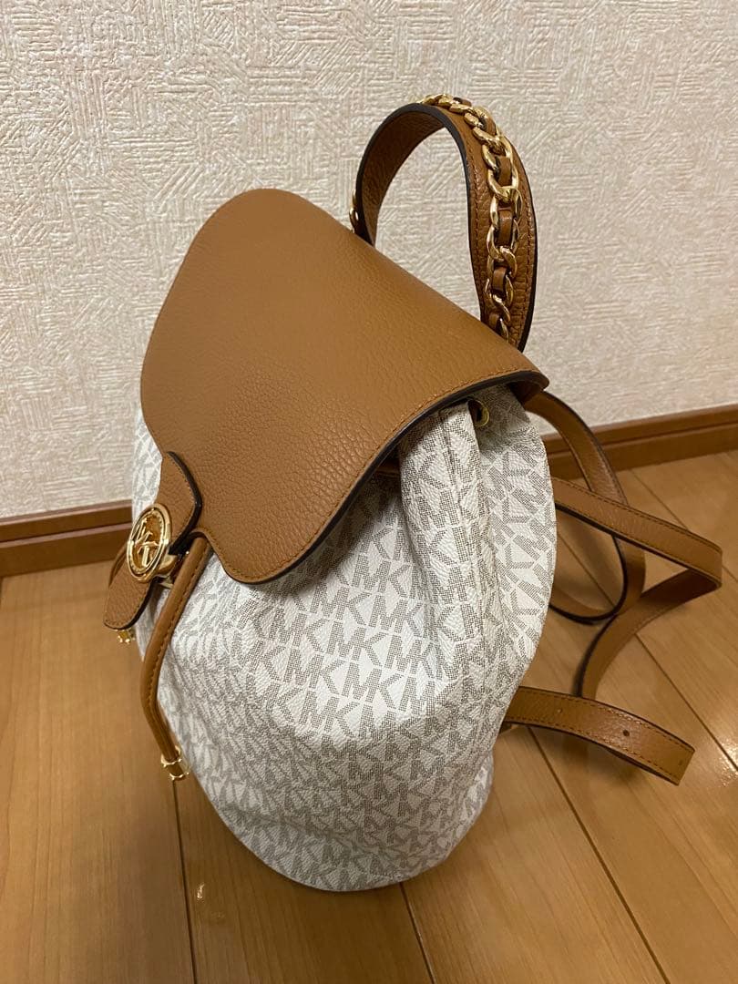 Michael Kors ロゴ入りバックパック