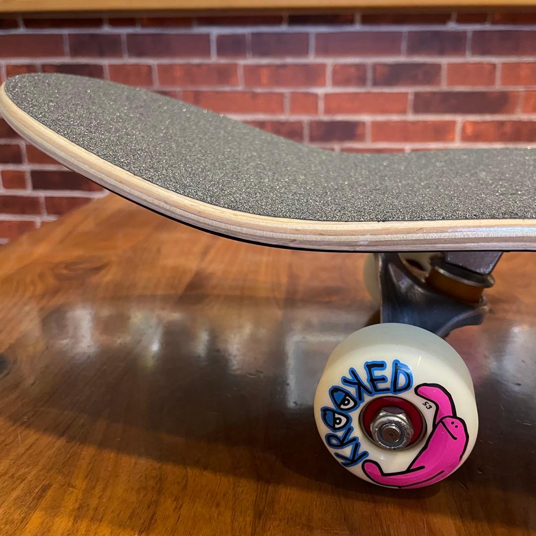 スケボー　スケートボード　コンプリート　インディペンデント　8インチ　極美品