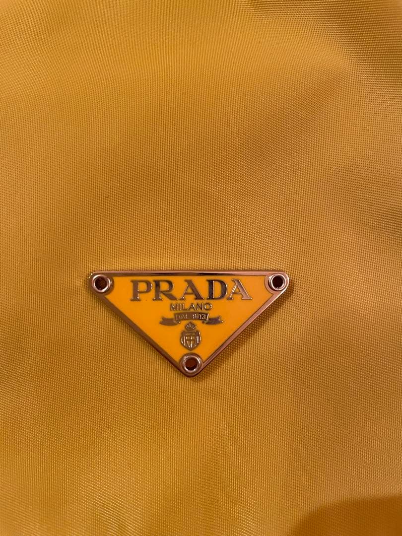 PRADA❣️イエロードローストリングポーチ‼️新品未使用❣️極美品