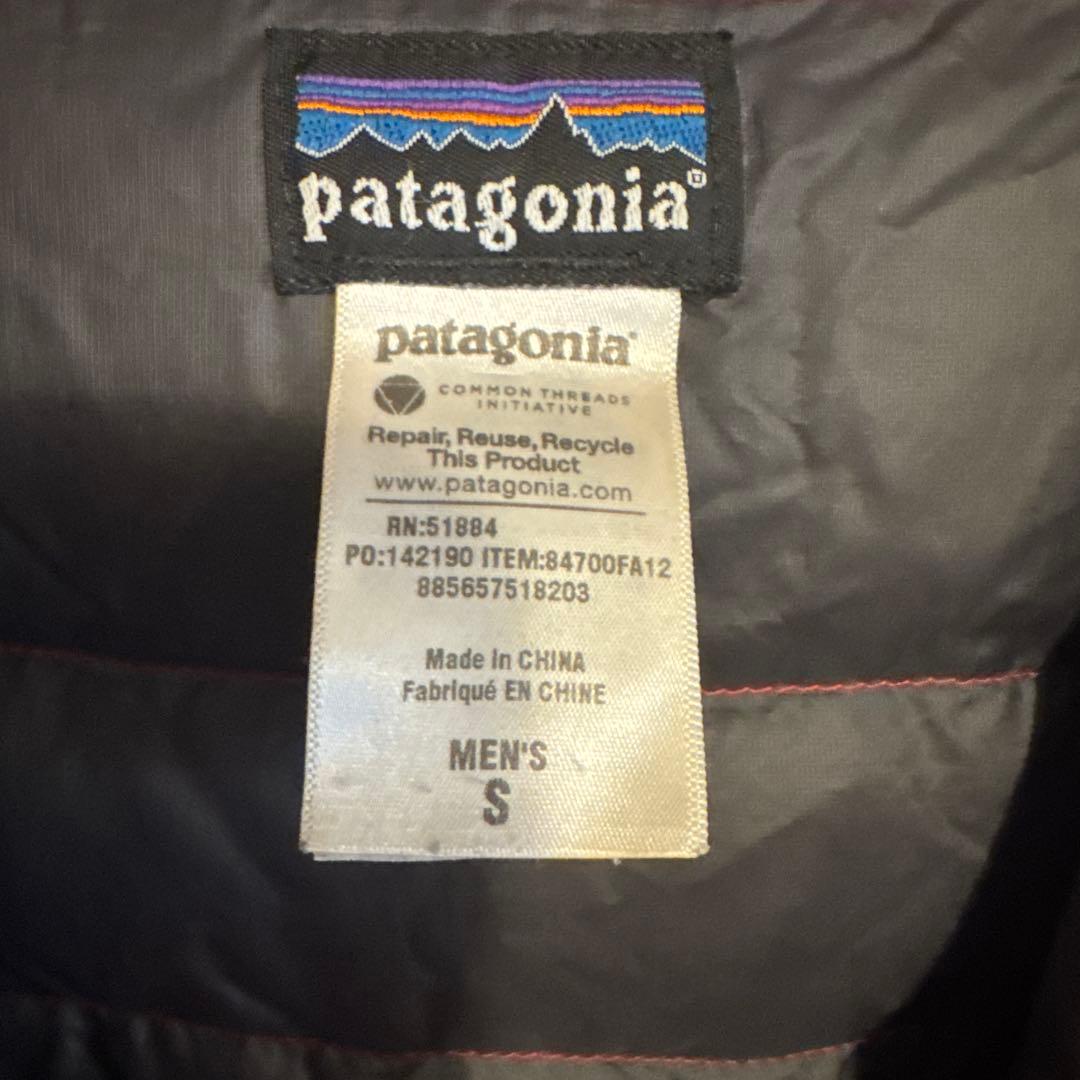 patagonia フード付きダウンジャケット S レッド
