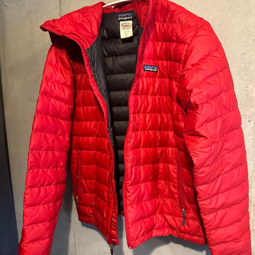 patagonia フード付きダウンジャケット S レッド