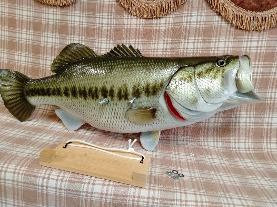 ハンドメイド　62cmブラックバス壁掛け　魚釣り　フィギュア　レプリカ